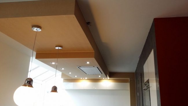 caisson-de-hotte-sur-mesure-cuisines-zecc-2-a-enghien-fabian-pictures-213